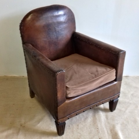 1930s Club armchair with round backrest
