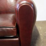 Antique Club Chair with Straight Back - Detail 2