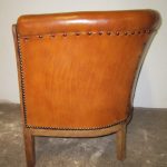 Traditional cabriolet armchair - Detail 2