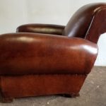 Paire de fauteuils club cuir ancien - Detail 2