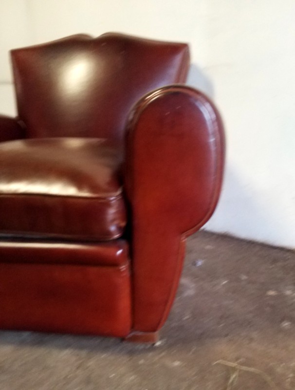 Paire de fauteuils Club Moustache cuir