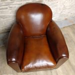 Fauteuil club ancien dossier arrondi - Detail 1