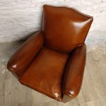 Fauteuils club ancien dossier moustache - Detail 2