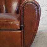 Fauteuil club ancien dossier fleur - Detail 2